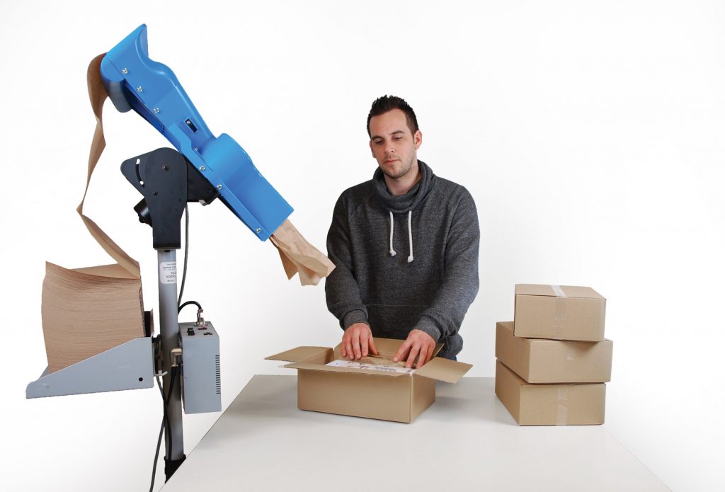 Papierpolstersystem FillPak® TT in Aktion